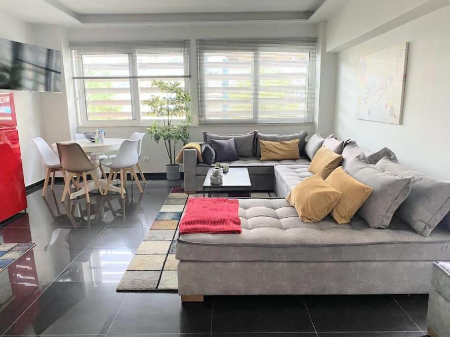 New Amazinglarge Luxury 4Br Suite/1Min Toacropolis アテネ エクステリア 写真