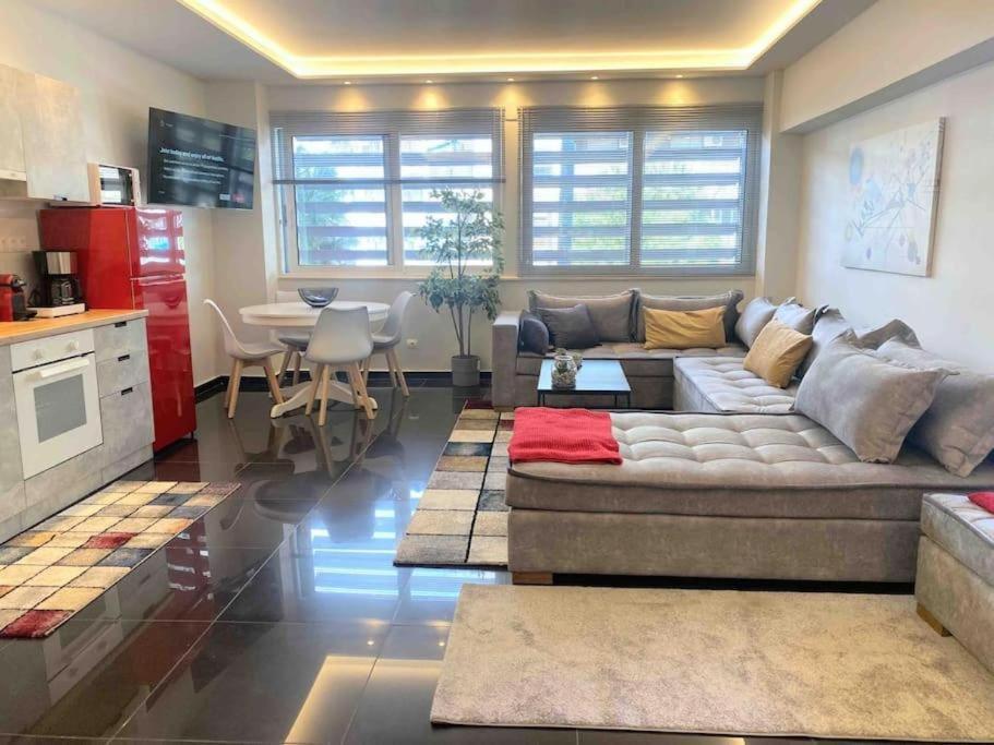 New Amazinglarge Luxury 4Br Suite/1Min Toacropolis アテネ エクステリア 写真