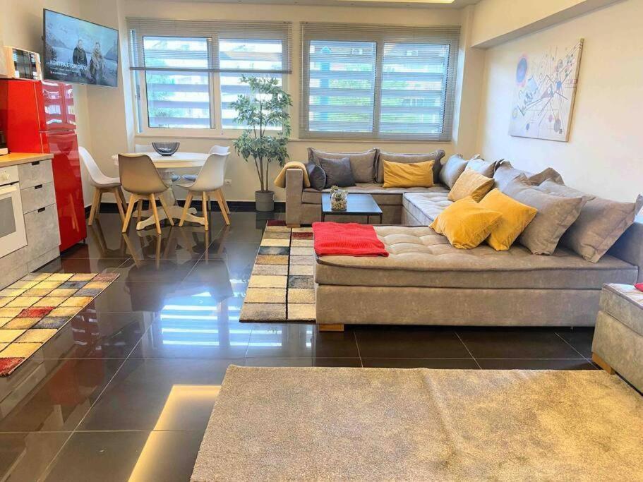 New Amazinglarge Luxury 4Br Suite/1Min Toacropolis アテネ エクステリア 写真