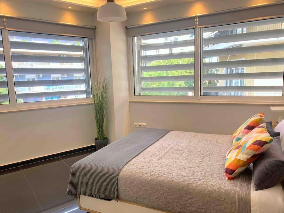 New Amazinglarge Luxury 4Br Suite/1Min Toacropolis アテネ エクステリア 写真