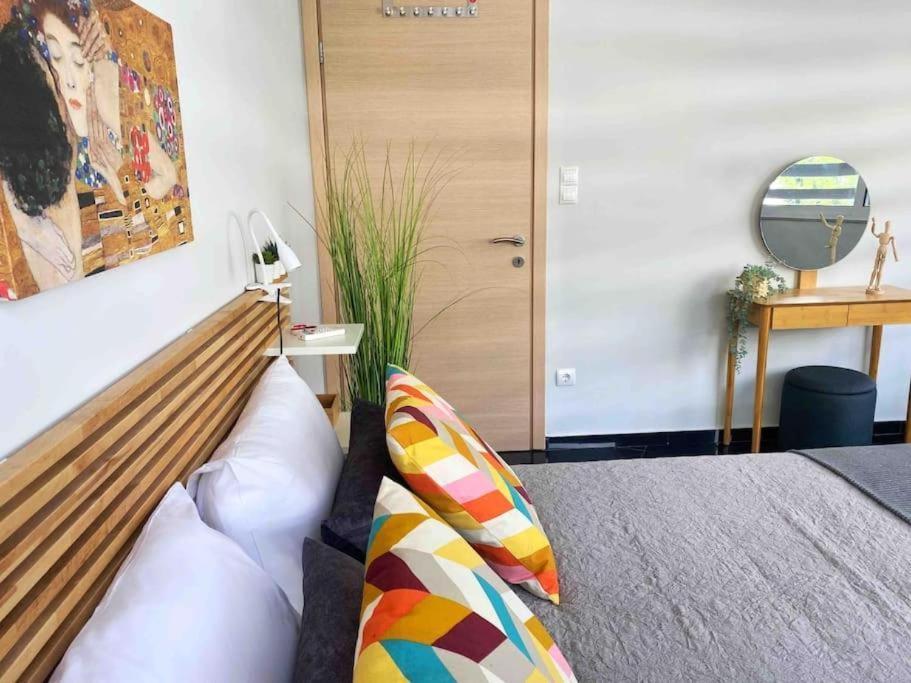 New Amazinglarge Luxury 4Br Suite/1Min Toacropolis アテネ エクステリア 写真