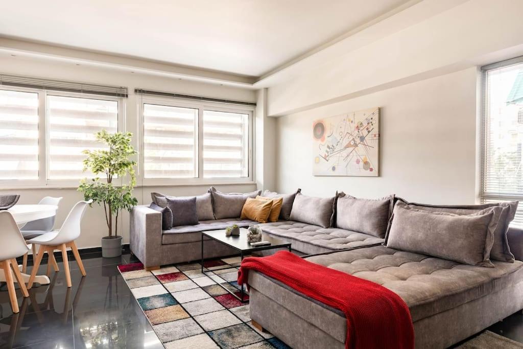 New Amazinglarge Luxury 4Br Suite/1Min Toacropolis アテネ エクステリア 写真