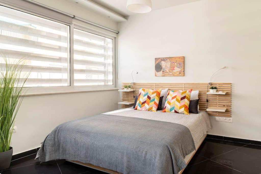 New Amazinglarge Luxury 4Br Suite/1Min Toacropolis アテネ エクステリア 写真